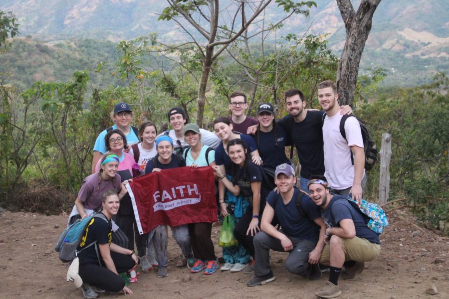 El Salvador immersion: Students learn about social and economic issues plaguing the country