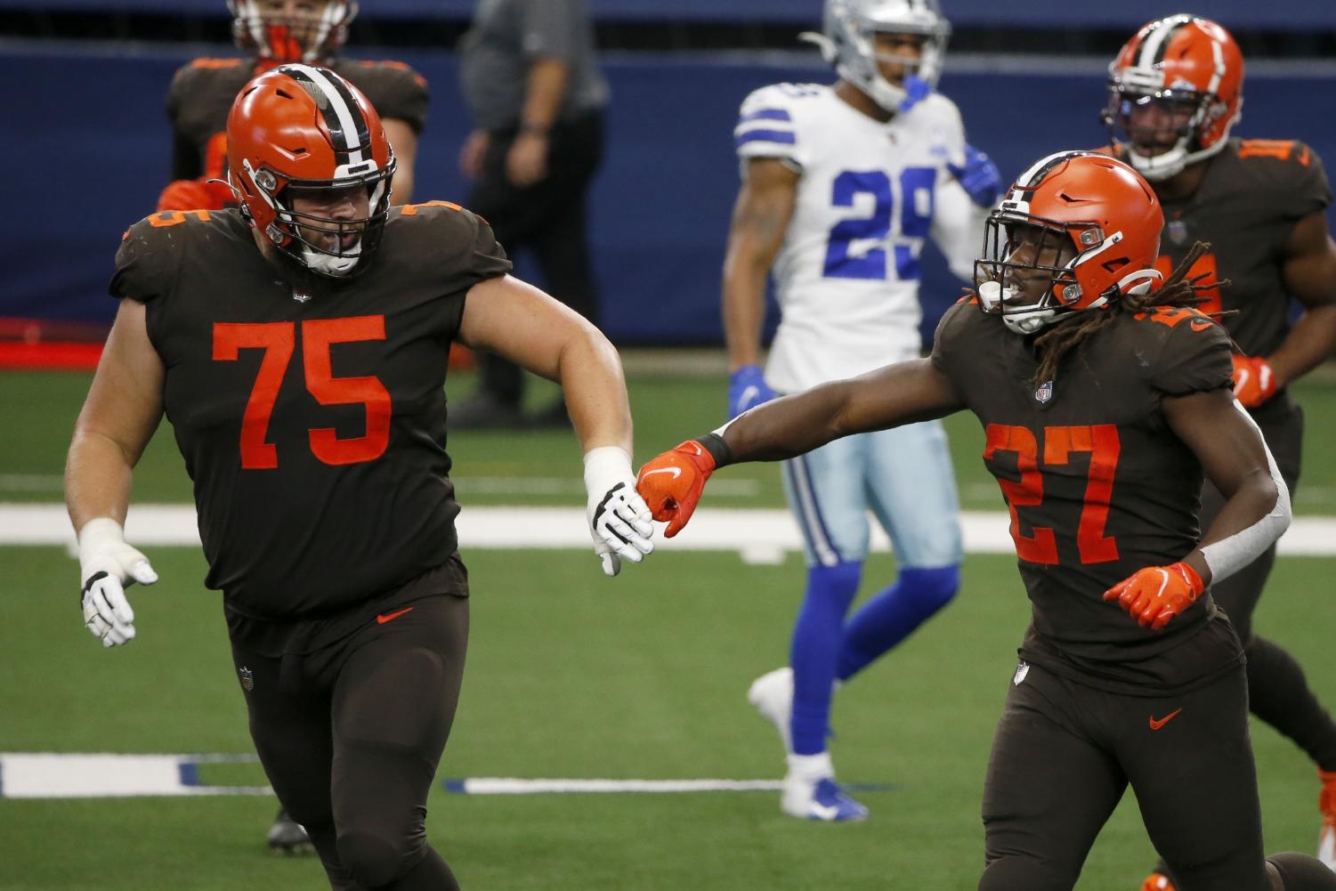 Kareem Hunt Shows Love to Nick Chubb With Pregame Outfit in 2023 Browns  Debut