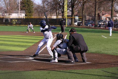 Joe Olsavsky Makes History as First Blue Streak to Sign an MLB Contract -  John Carroll University Athletics