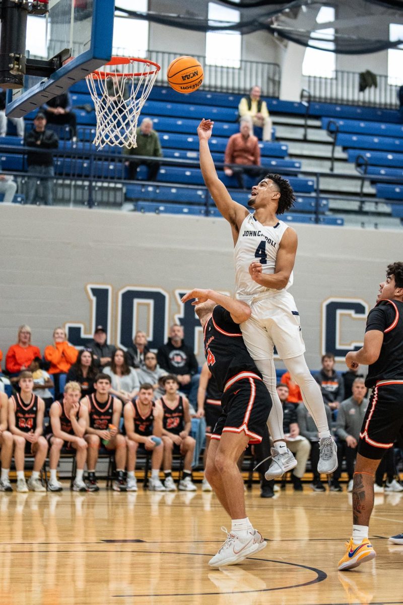 Chase Toppin soars over the Polar Bears to help the Blue Streaks grab a home, conference win