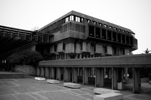 Hungarian architect László Tóth is known for brutalism, which is the architectural style pictured above.