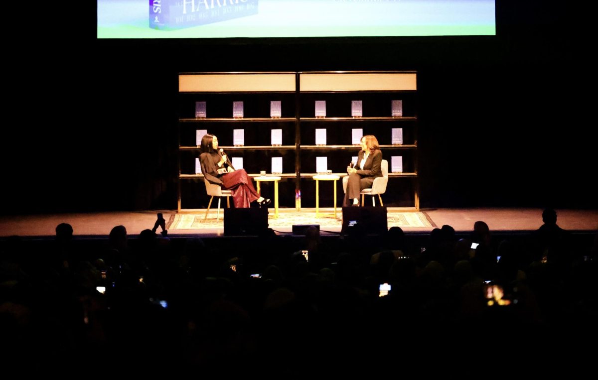 Harris laughs with comedian Phoebe Robinson on Feb. 25, 2026. 